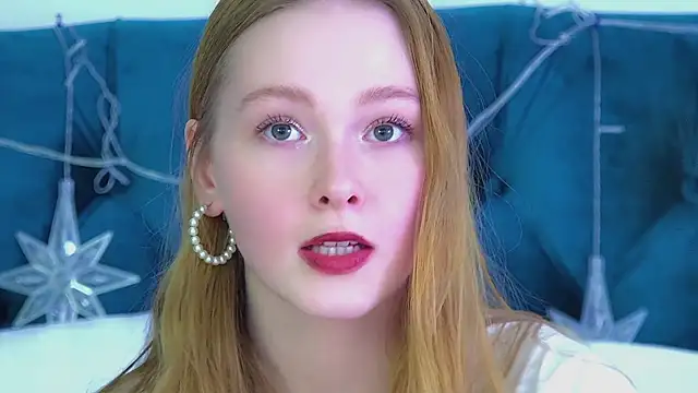 AgataFoxley online show from 17, 12, 2025