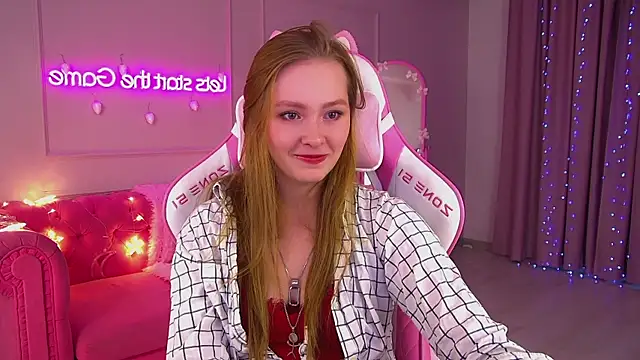 AgataFoxley online show from 1, 12, 2025