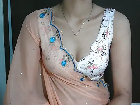 cute seemu online show from 2, 10, 2025