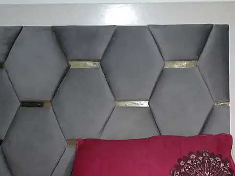 cute seemu online show from 12, 11, 2025