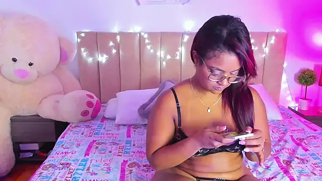 Hill Brownie online show from 8, 1, 2026