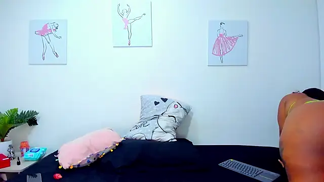 Snapshot of Hill_Brownie chatting on 26, 9, 2025 Hill Brownie online show from 26, 9, 2025