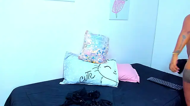 Snapshot of Hill_Brownie chatting on 4, 10, 2025 Hill Brownie online show from 4, 10, 2025