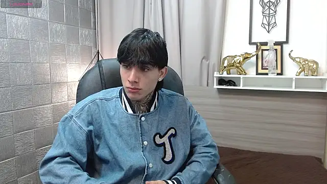 Iantwink18 online show from 24, 2, 2026