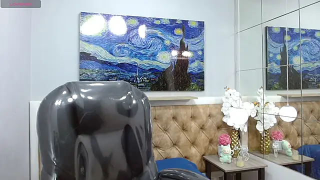 Snapshot of Iantwink18 chatting on 13, 11, 2025 Iantwink18 online show from 13, 11, 2025