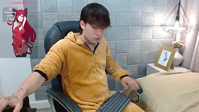 Snapshot of Iantwink18 chatting on 18, 9, 2025 Iantwink18 online show from 18, 9, 2025