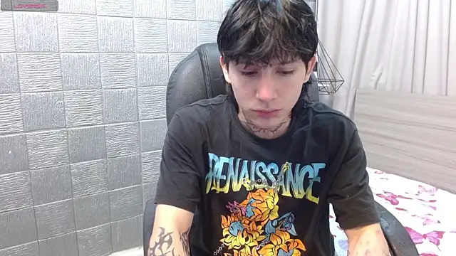 Iantwink18 online show from 1, 12, 2025