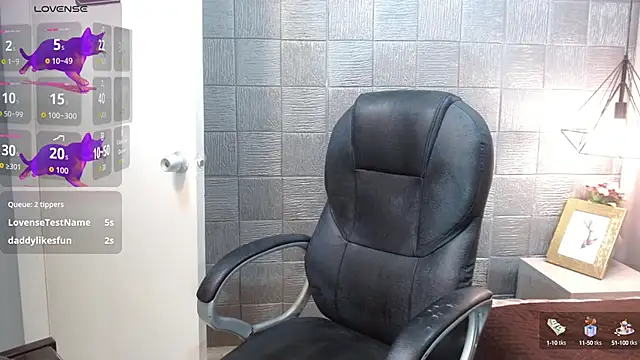 Snapshot of Iantwink18 chatting on 3, 10, 2025 Iantwink18 online show from 3, 10, 2025