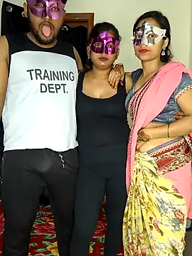 Family02 online show from 17, 9, 2025