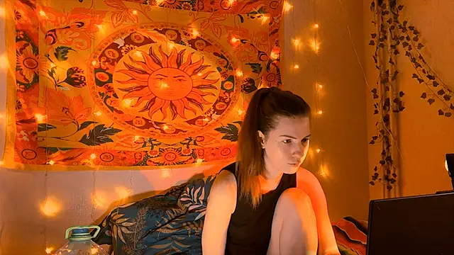 AliceCUNTach online show from 1, 2, 2026