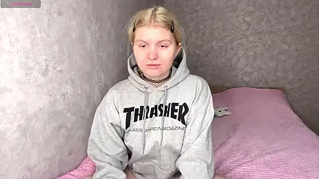 ShontaWasilko online show from 10, 4, 2026