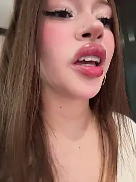 Bunnyylovee online show from 29, 3, 2026