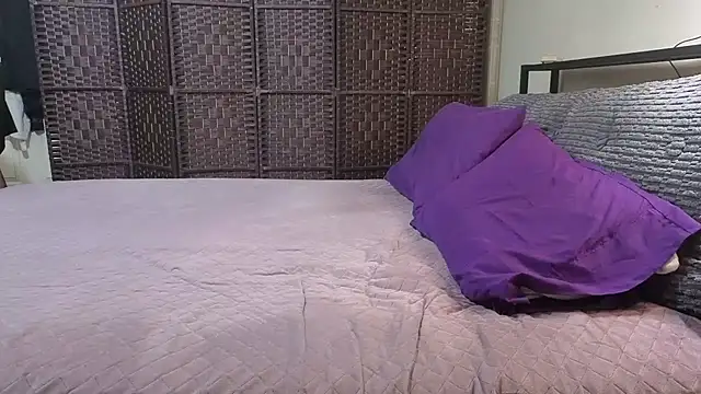 aussiepeaches online show from 5, 2, 2026