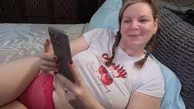 aussiepeaches online show from 27, 2, 2026