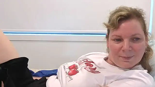 aussiepeaches online show from 22, 5, 2026