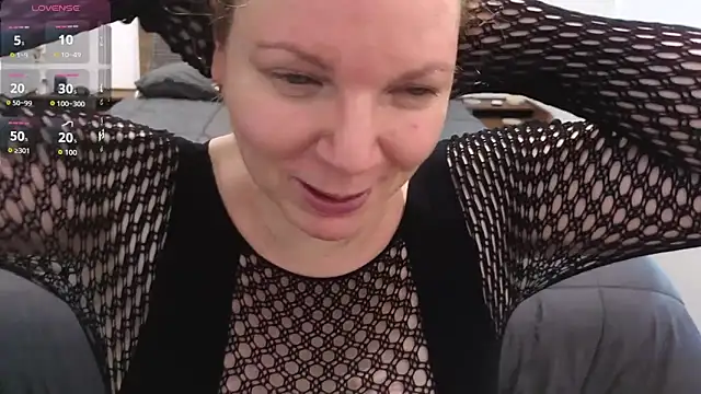aussiepeaches online show from 29, 4, 2026