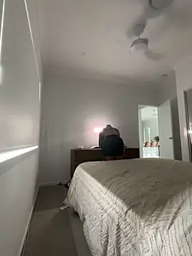 aussiepeaches online show from 19, 5, 2026