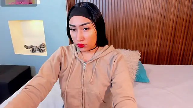 Snapshot of RebecaRush4 chatting on 11, 10, 2025 RebecaRush4 online show from 11, 10, 2025