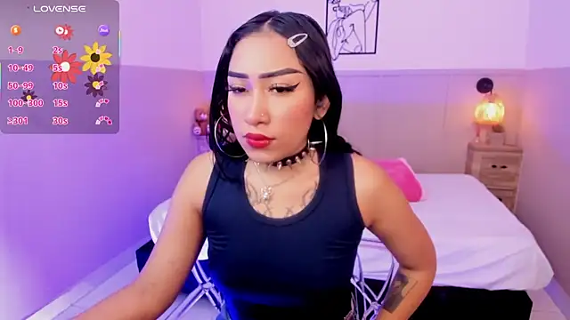 Snapshot of RebecaRush4 chatting on 28, 10, 2025 RebecaRush4 online show from 28, 10, 2025