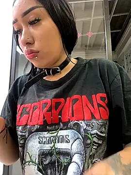 Snapshot of RebecaRush4 chatting on 22, 11, 2025 RebecaRush4 online show from 22, 11, 2025