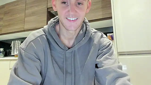 Snapshot of DominantAlex18 chatting on 4, 2, 2026 DominantAlex18 online show from 4, 2, 2026