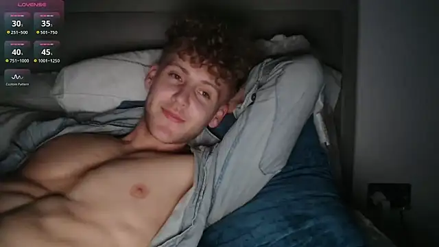 DominantAlex18 online show from 12, 4, 2026