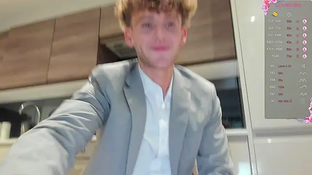 Snapshot of DominantAlex18 chatting on 12, 2, 2026 DominantAlex18 online show from 12, 2, 2026