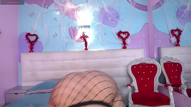 Snapshot of caroliine_fox__ chatting on 31, 10, 2025 caroliine fox online show from 31, 10, 2025