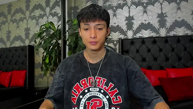 Lean Portman online show from 6, 4, 2026