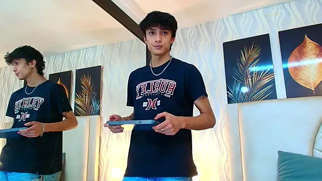 Lean Portman online show from 2, 12, 2025