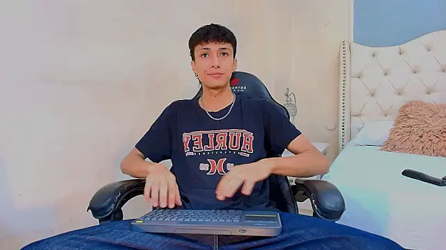 Lean Portman online show from 26, 3, 2026