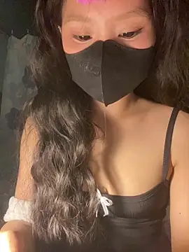 Snapshot of Fin-xinh18 chatting on 3, 11, 2025 Fin-xinh18 online show from 3, 11, 2025