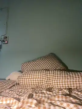 Snapshot of Fin-xinh18 chatting on 25, 10, 2025 Fin-xinh18 online show from 25, 10, 2025