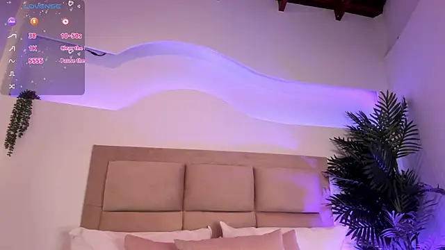 Aliina  Sauvage online show from 18, 10, 2025