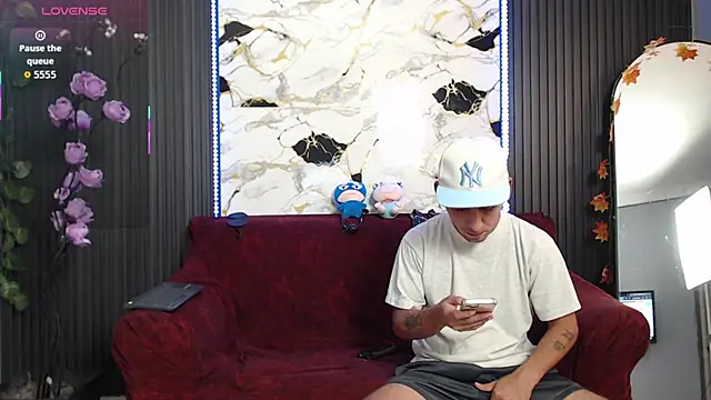 Snapshot of SpicyBoys_X chatting on 22, 2, 2026 SpicyBoys X online show from 22, 2, 2026