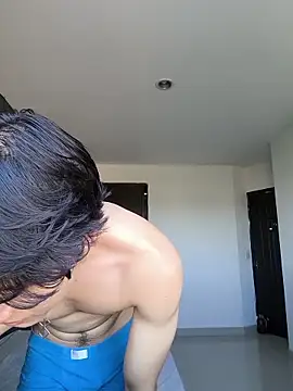 Snapshot of TeddyBear_07 chatting on 24, 10, 2025 TeddyBear 07 online show from 24, 10, 2025