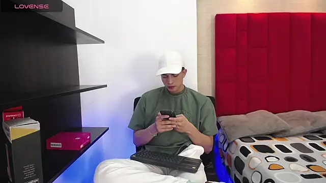 Cady Hot online show from 27, 10, 2025