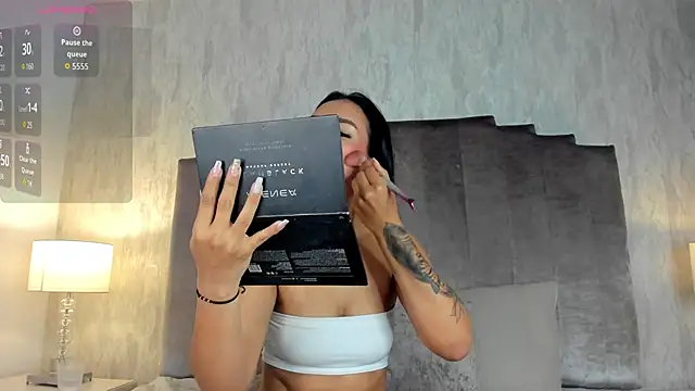 Snapshot of salma_lutz chatting on 4, 2, 2026 salma lutz online show from 4, 2, 2026