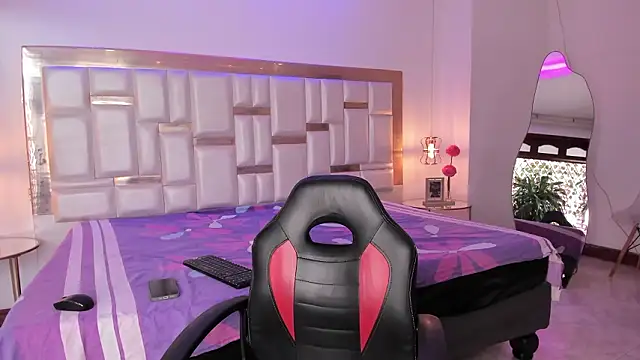 KateMoorex online show from 23, 3, 2026