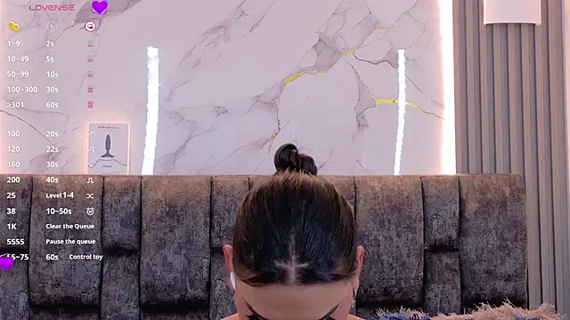 Ava Cristi online show from 6, 11, 2025