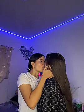 Ashley and Zoe online show from 28, 3, 2026