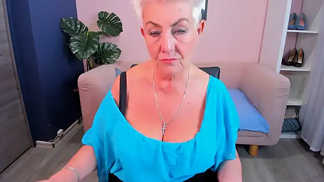 HotandMature online show from 18, 3, 2025