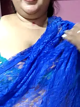 Snapshot of hotbhabhi011 chatting on 17, 7, 2026 hotbhabhi011 online show from 17, 7, 2026