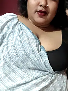 Snapshot of hotbhabhi011 chatting on 28, 6, 2026 hotbhabhi011 online show from 28, 6, 2026