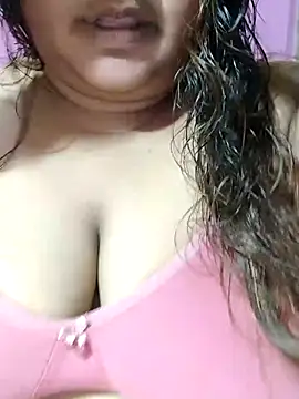 Snapshot of hotbhabhi011 chatting on 4, 7, 2026 hotbhabhi011 online show from 4, 7, 2026