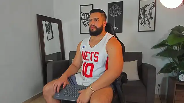 Justin kingX7 online show from 12, 4, 2026