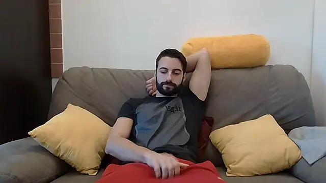 Amicisegreti online show from 23, 11, 2025