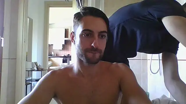 Amicisegreti online show from 29, 9, 2025