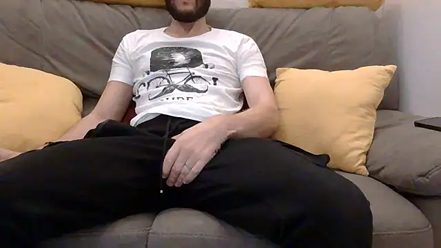 Amicisegreti online show from 15, 12, 2025