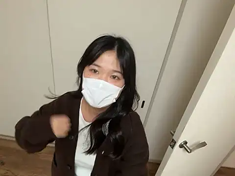 hikiwarinatto xoxo online show from 3, 11, 2025